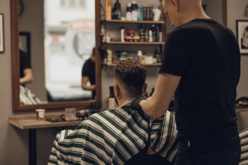 Historie vzniku barbershopů ve světě a v České republice
